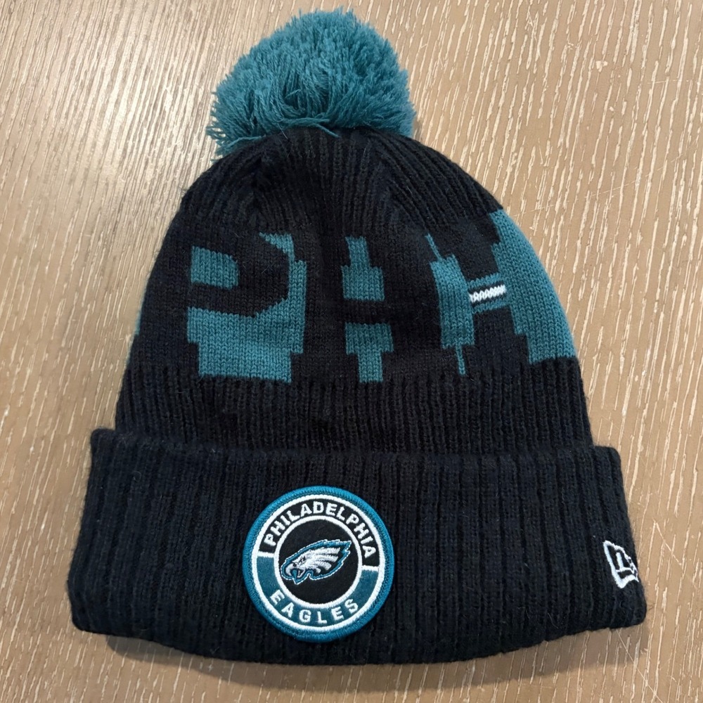 Philadelphia Eagles‎ New Era Beanie Knit Pom Winter NFL Hat White, Black & Green